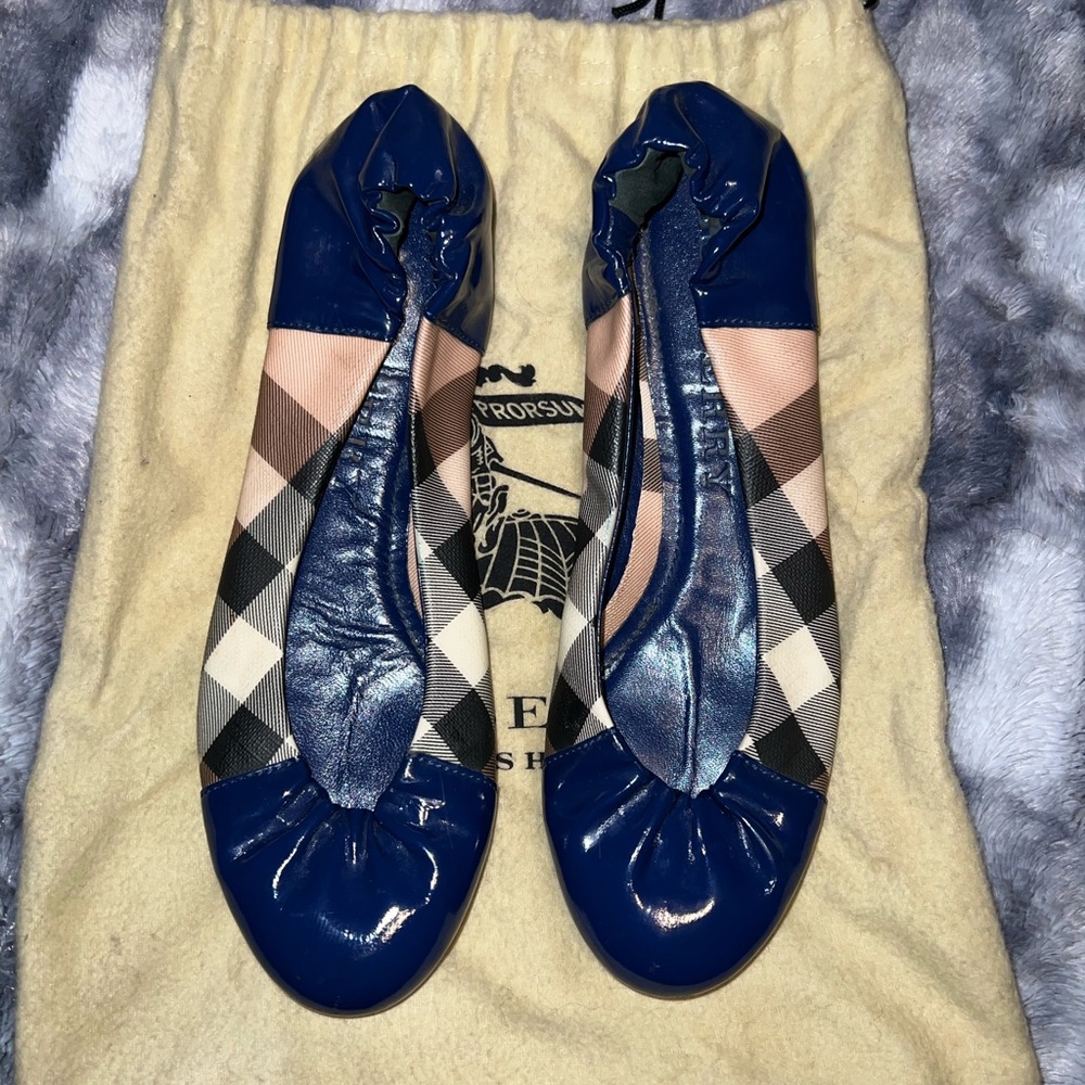 Burberry flats